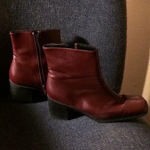 Ladies boots